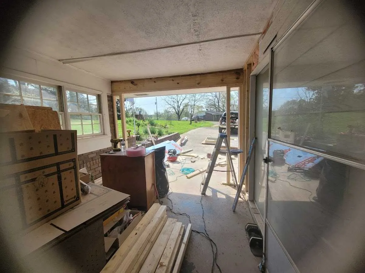 Air movers and dehumidifier for Drying & Dehumidification in Moorhead